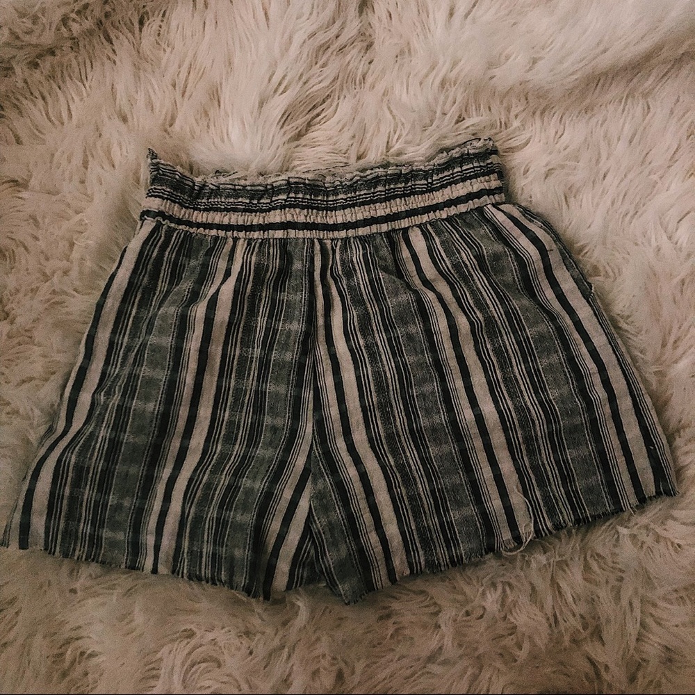 STRIPED SHORTS - Picture 2 of 2
